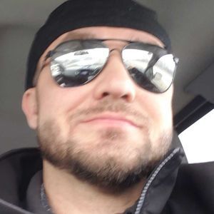 Meet your Posher, Chuck